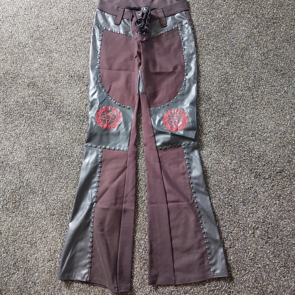 Toxic vision pants